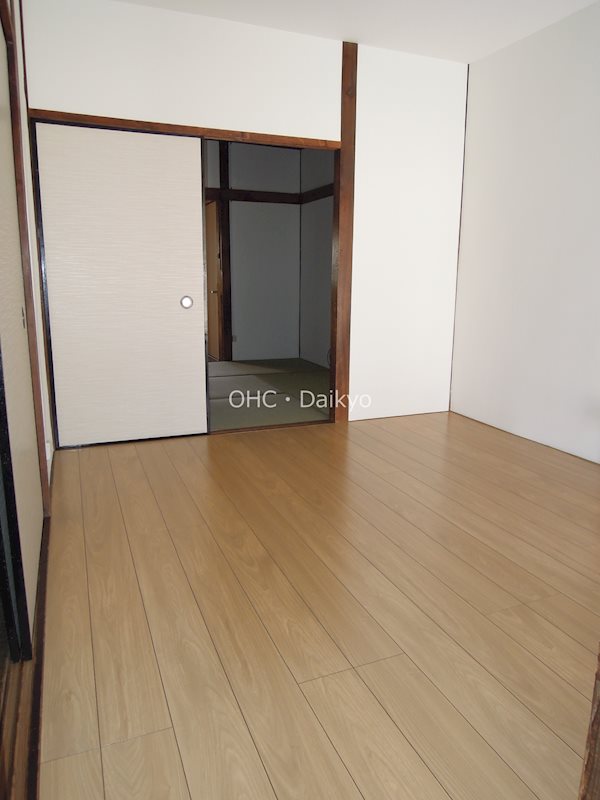 南本町4丁目平屋 リビング