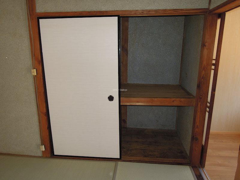 南本町4丁目平屋  収納