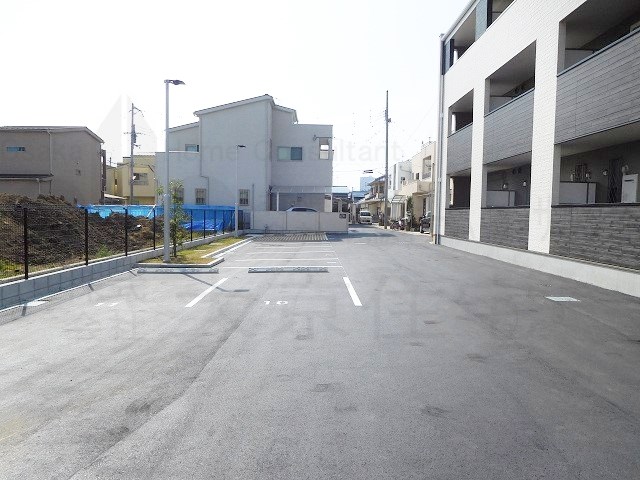 ドミソレイユⅡ 駐車場