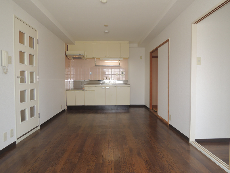 アンドユー植田 リビング