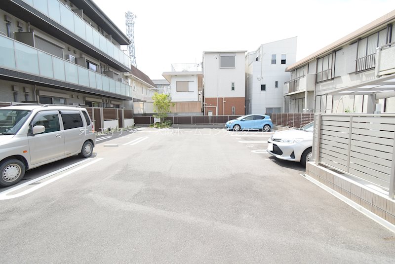シャーメゾン　オーク八戸ノ里 駐車場