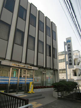 ピオニー久宝寺 銀行