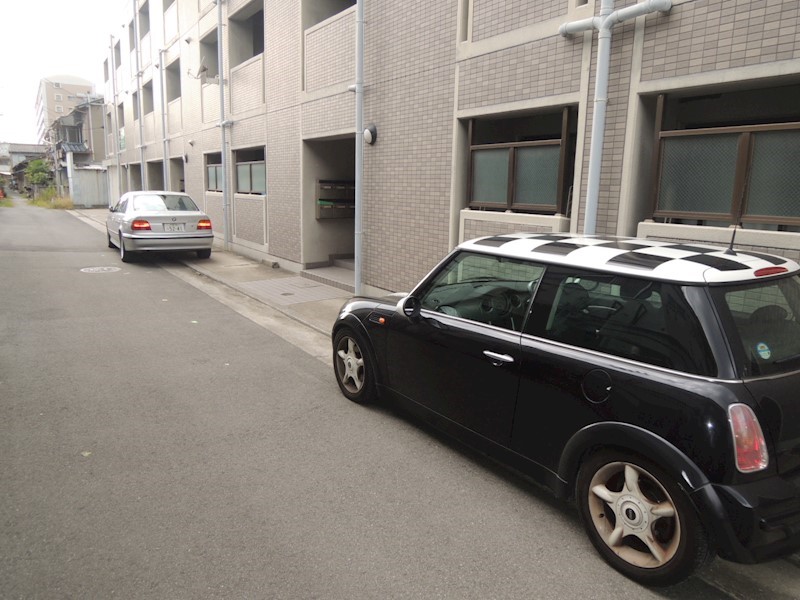 北本町プラザⅢ 駐車場