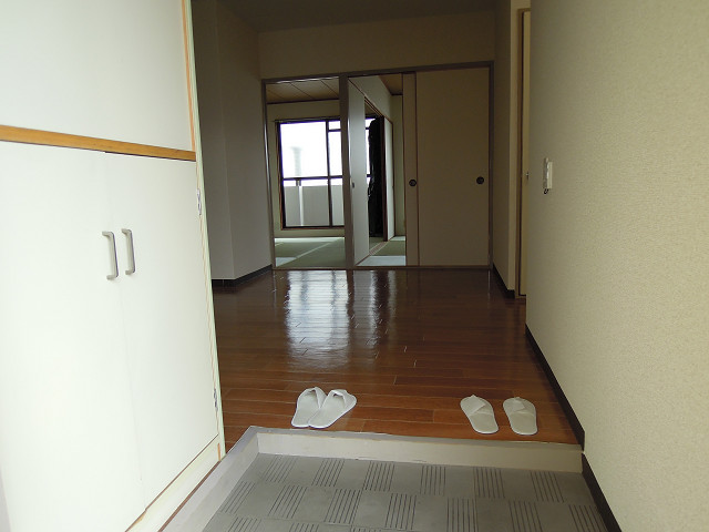 コンフォート青山 玄関