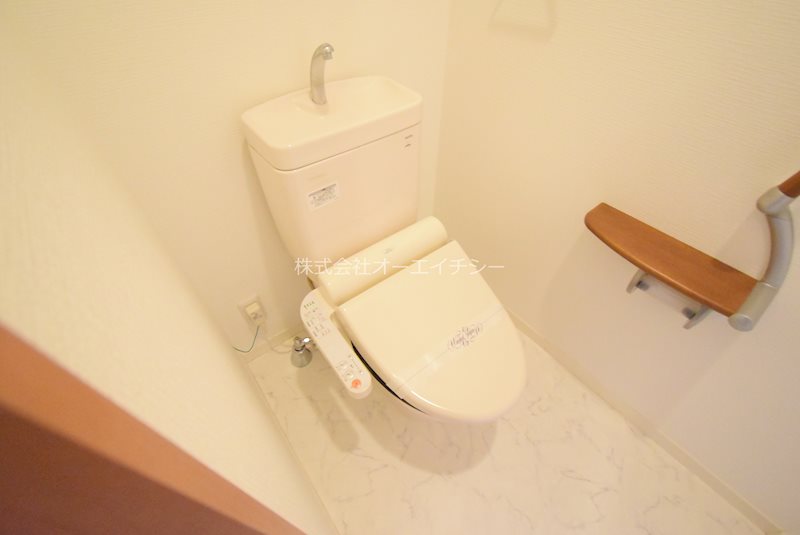 アトレッテ　ジーロ トイレ