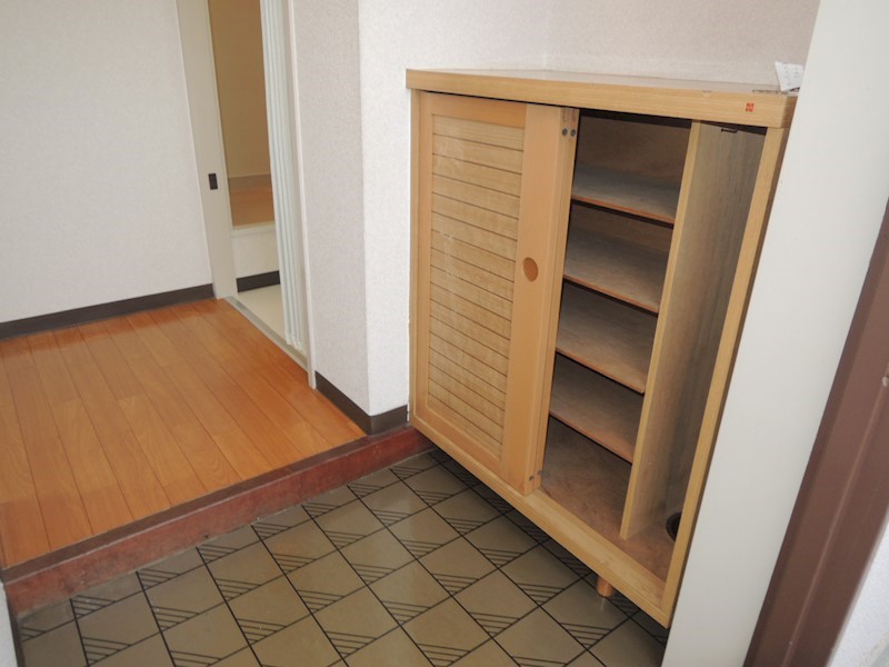 サンパレス八尾 玄関
