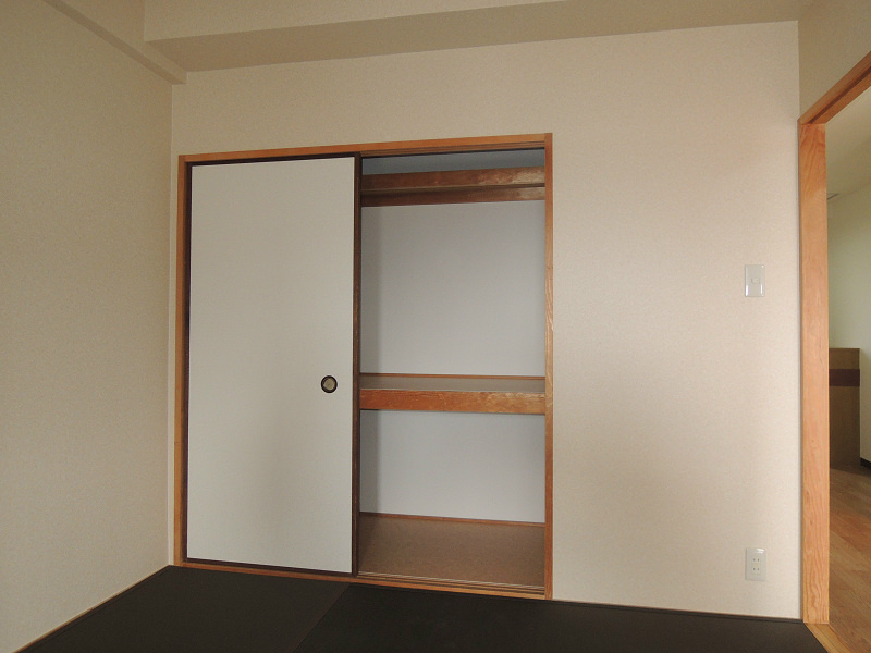 カーサフィオーレ壱番館 収納