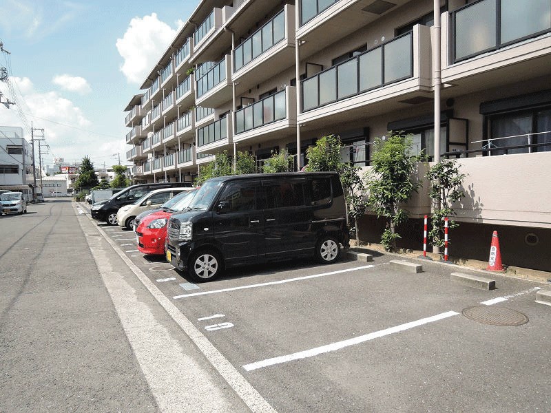 フェリス旭ヶ丘 駐車場