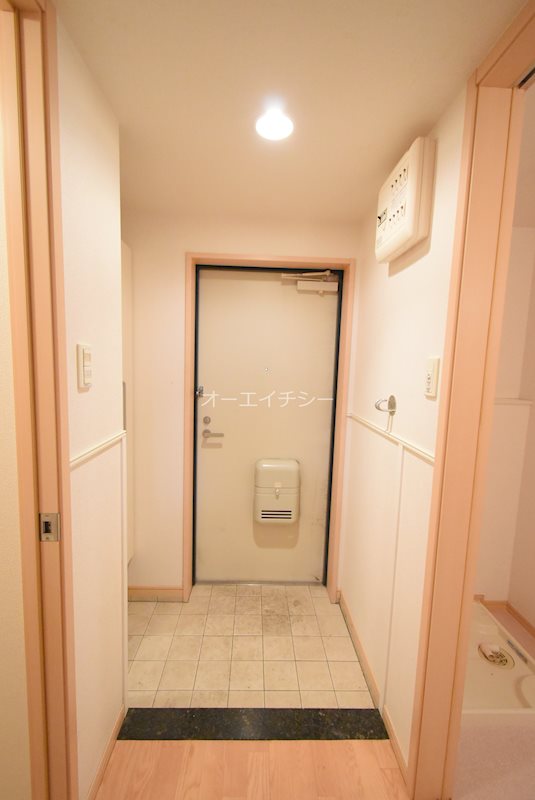 メゾンラフィネ 玄関