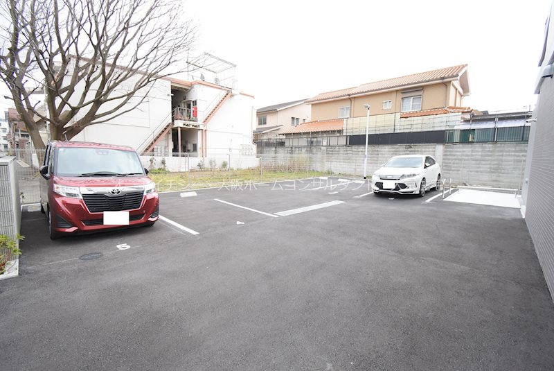 大阪府東大阪市瓜生堂１丁目18-14 駐車場