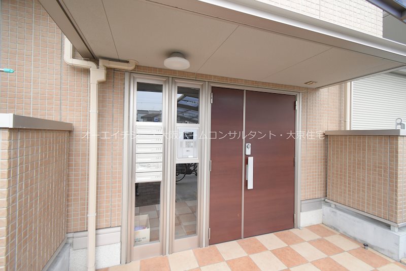 大阪府東大阪市高井田28-34 エントランス