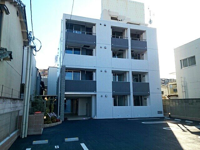 クロワール 長田 外観