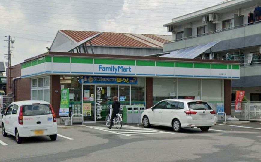 フェリオ吉田  コンビニ