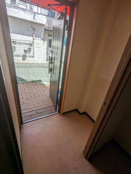 東太子1丁目店舗 玄関