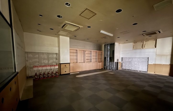 リアライズ近鉄八尾駅前ビル（旧ナイト＆デイビル） ベランダ