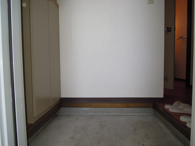フレグランス藤 玄関