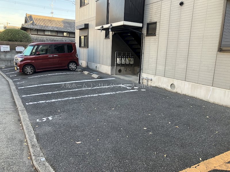 カルム 駐車場