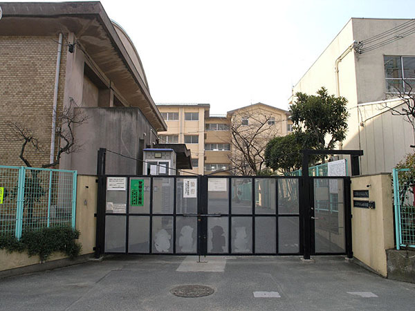 カルム 小学校