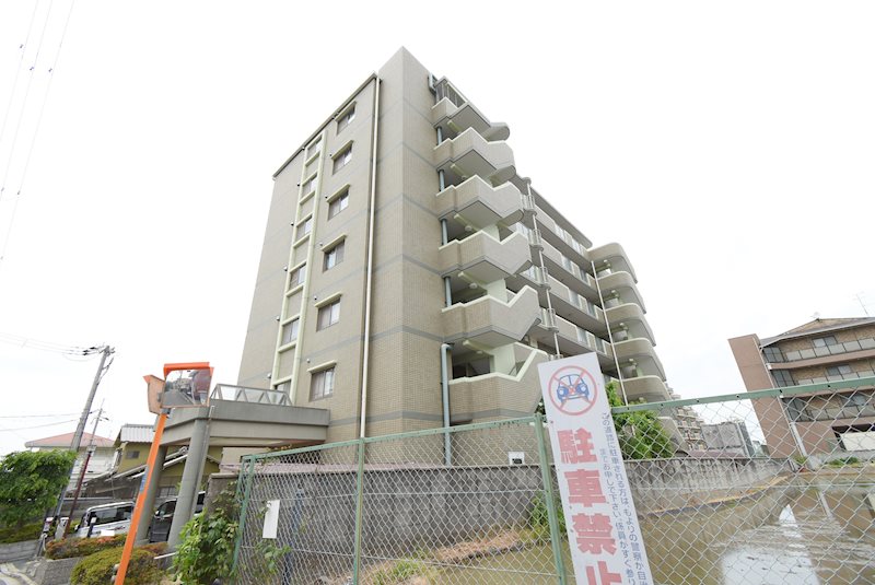 ヴェルデュール石切 外観