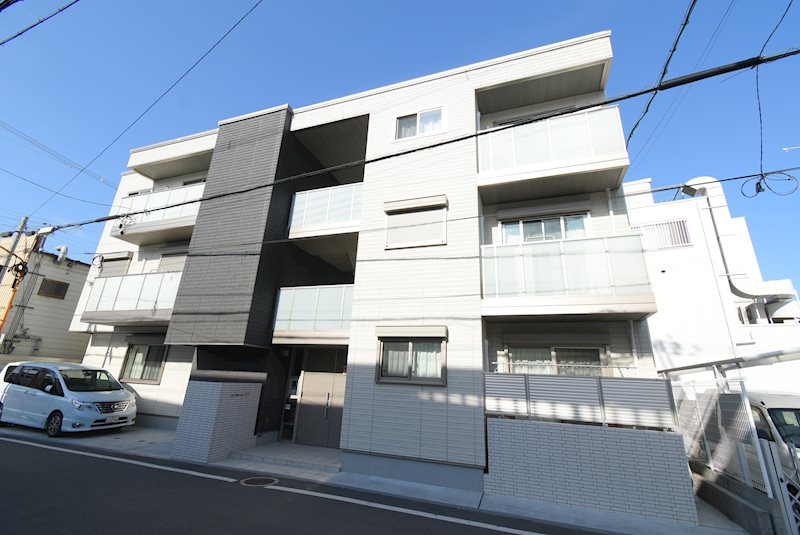  シャーメゾン　美登  外観