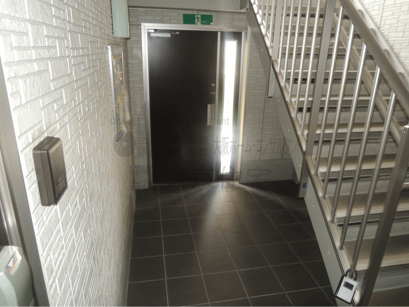 大阪府東大阪市上六万寺町1-26 ロビー