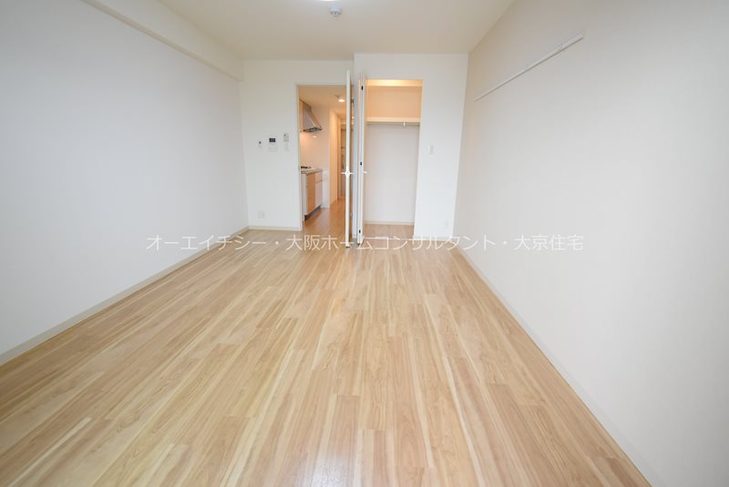 大阪府東大阪市岩田町１丁目10-26 リビング