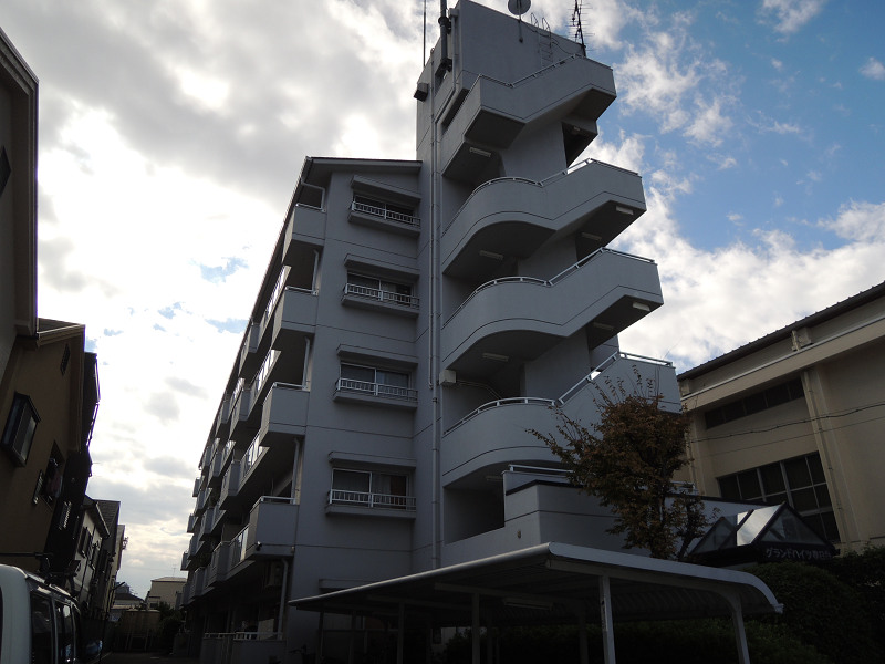 グランドハイツ春日台 外観