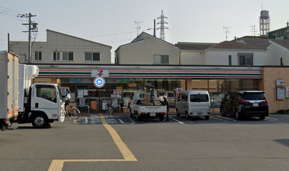 Social  Village コンビニ