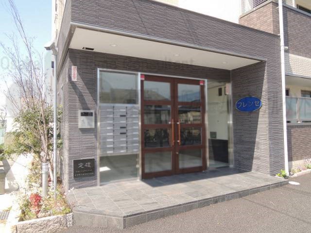 フレンセ エントランス