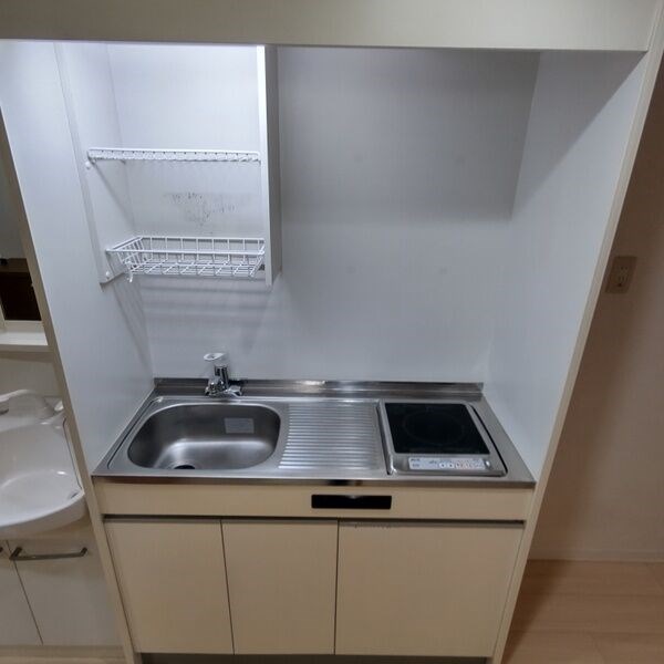 大阪府八尾市光町２丁目16 キッチン