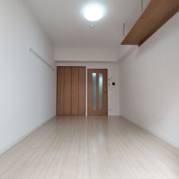 大阪府八尾市光町２丁目16 ベッドルーム
