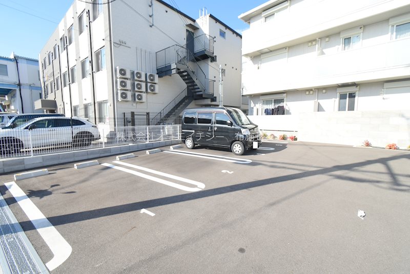 Ｖｉｅｒ　Ｃａｓａ　D 駐車場