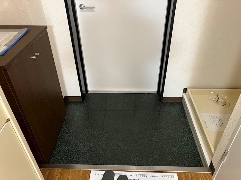 フォレストコート長瀬 玄関