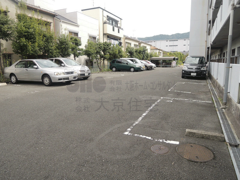 ガーデンフラットカメリア  駐車場
