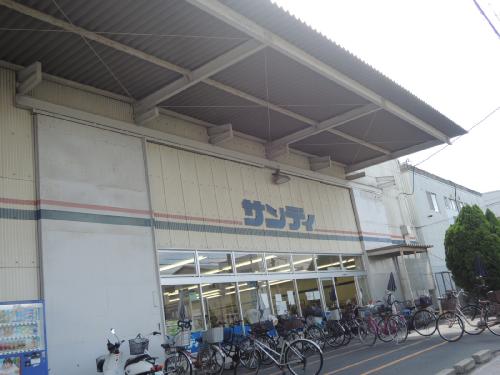Tom’s garage  スーパー