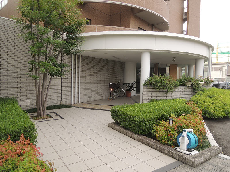 グラシア　久宝園（A3タイプ） エントランス