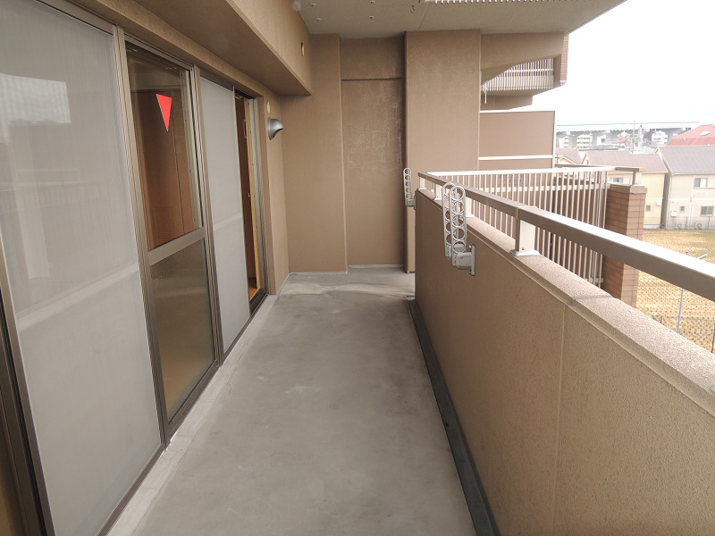グラシア　久宝園（A3タイプ） ベランダ
