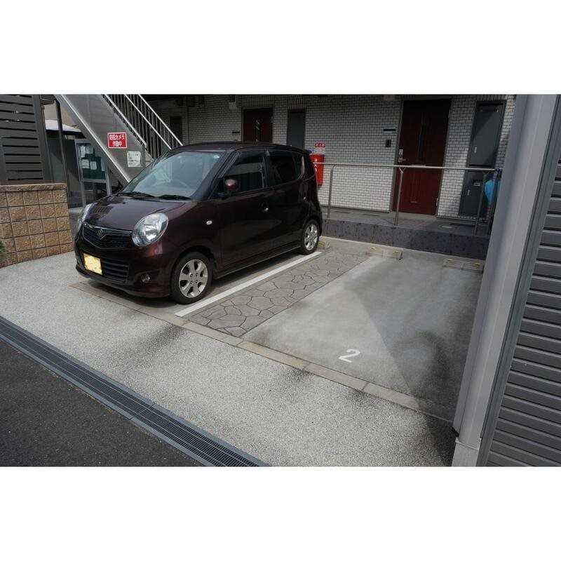 シャンブル 駐車場