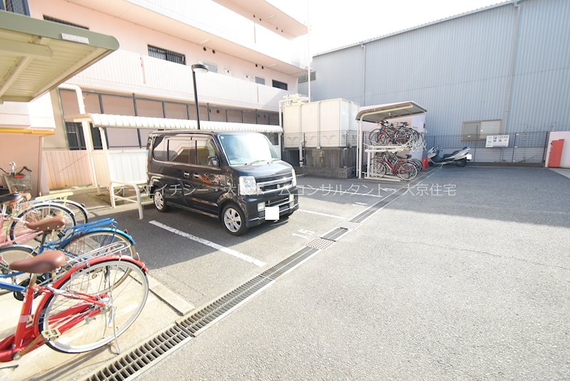オークハイツ 駐車場