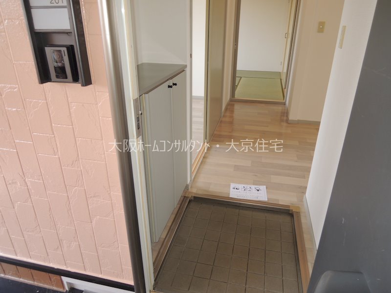 サンビレッジ八尾 玄関