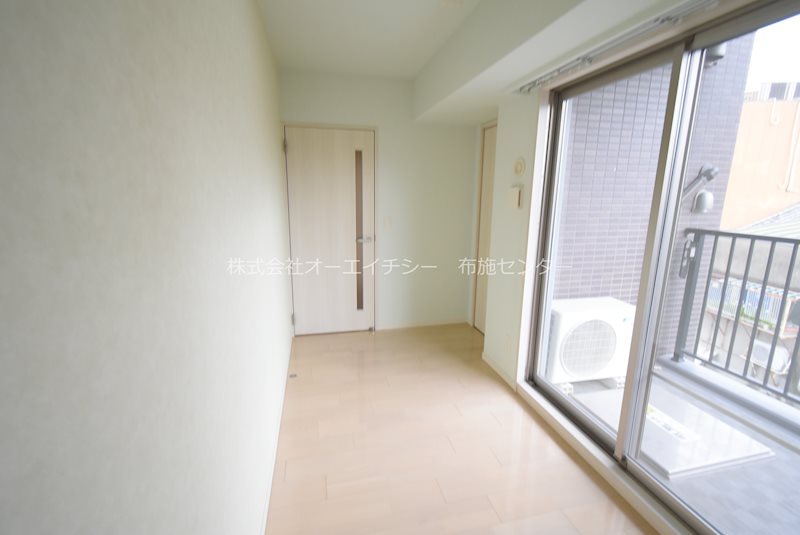 プレミアム菱屋西 ベッドルーム