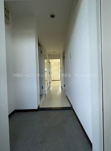アビタシオン岸田  玄関