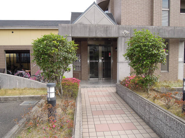 アビタシオン岸田  エントランス