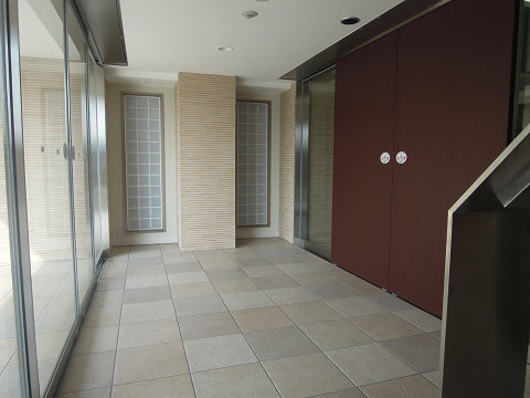 FLATS MINAGUCHI （フラッツミナグチ） エントランス