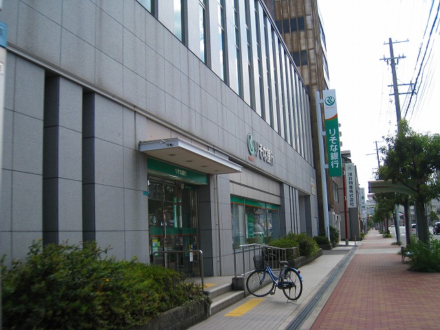 シャーメゾン深江北 銀行
