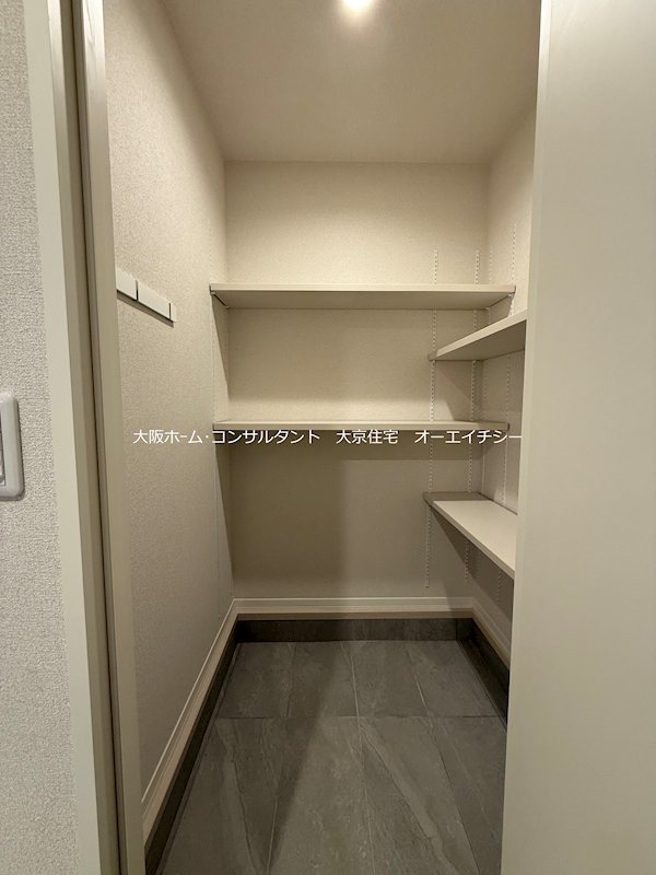 シャーメゾン　ウィステリア 収納