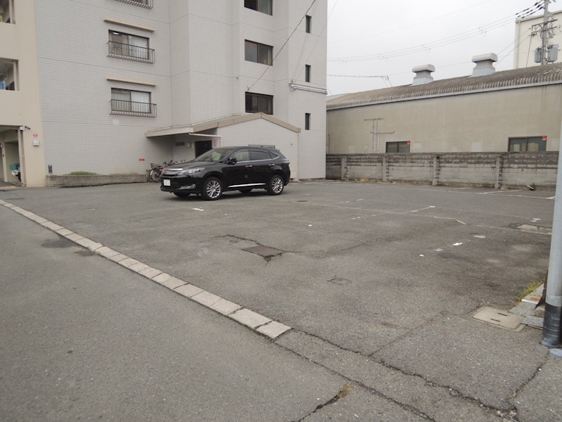 ピアパーク美園  駐車場