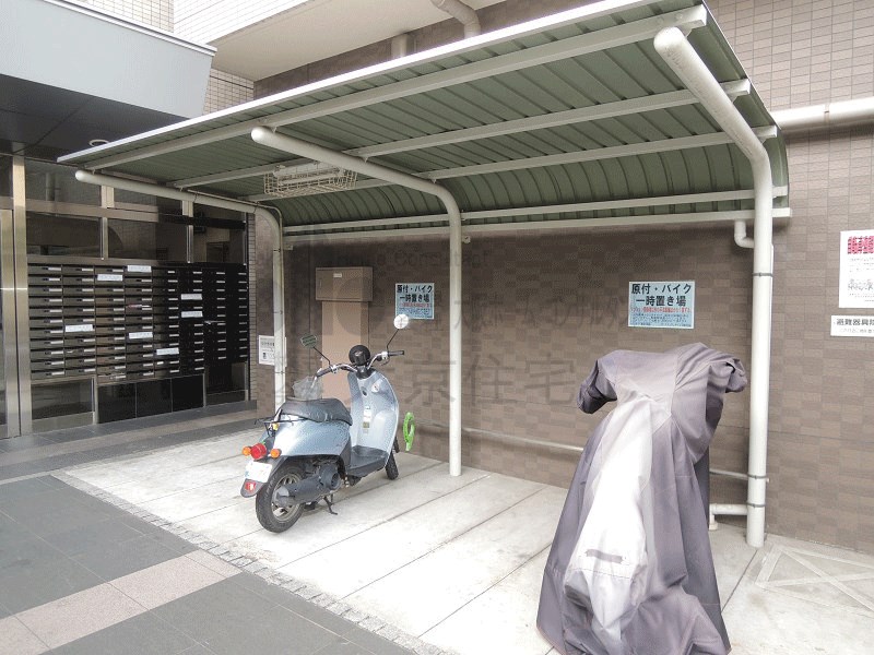 リバーサイド金岡五番館 駐車場
