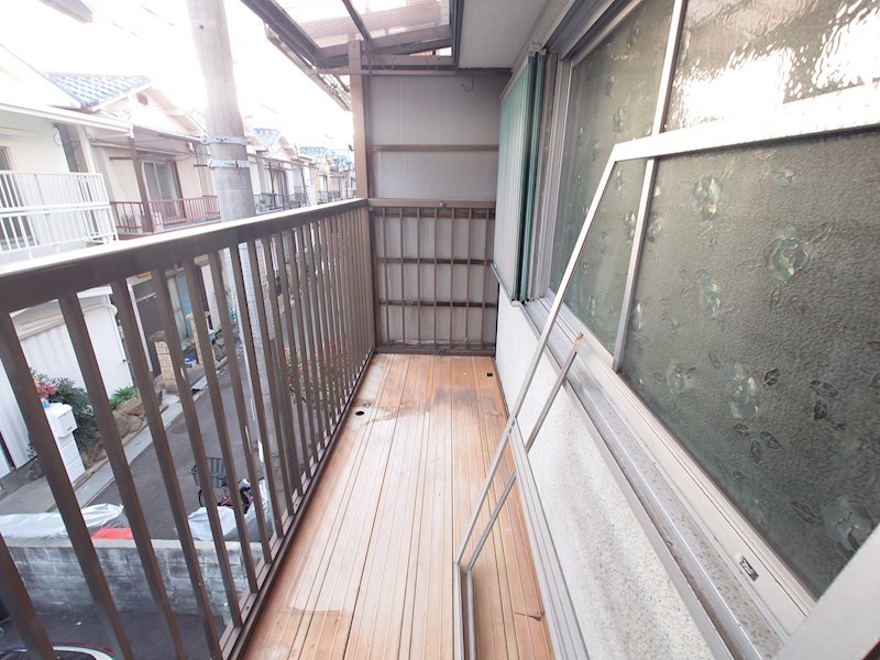 高美町4丁目戸建て ベランダ