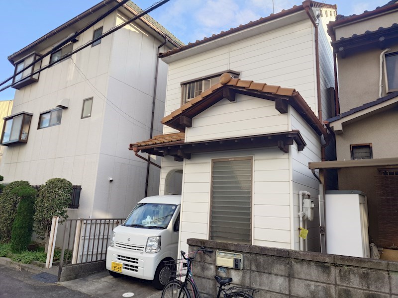 山本町北７丁目戸建て エントランス